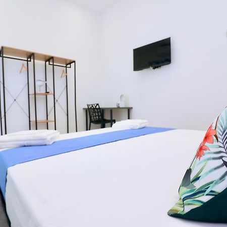 Airport Guest Houses Napoli Ngoại thất bức ảnh