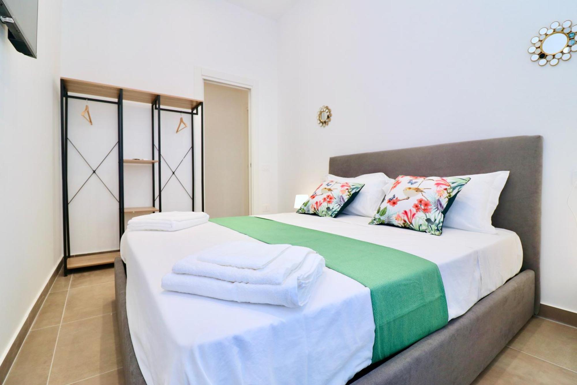 Airport Guest Houses Napoli Ngoại thất bức ảnh
